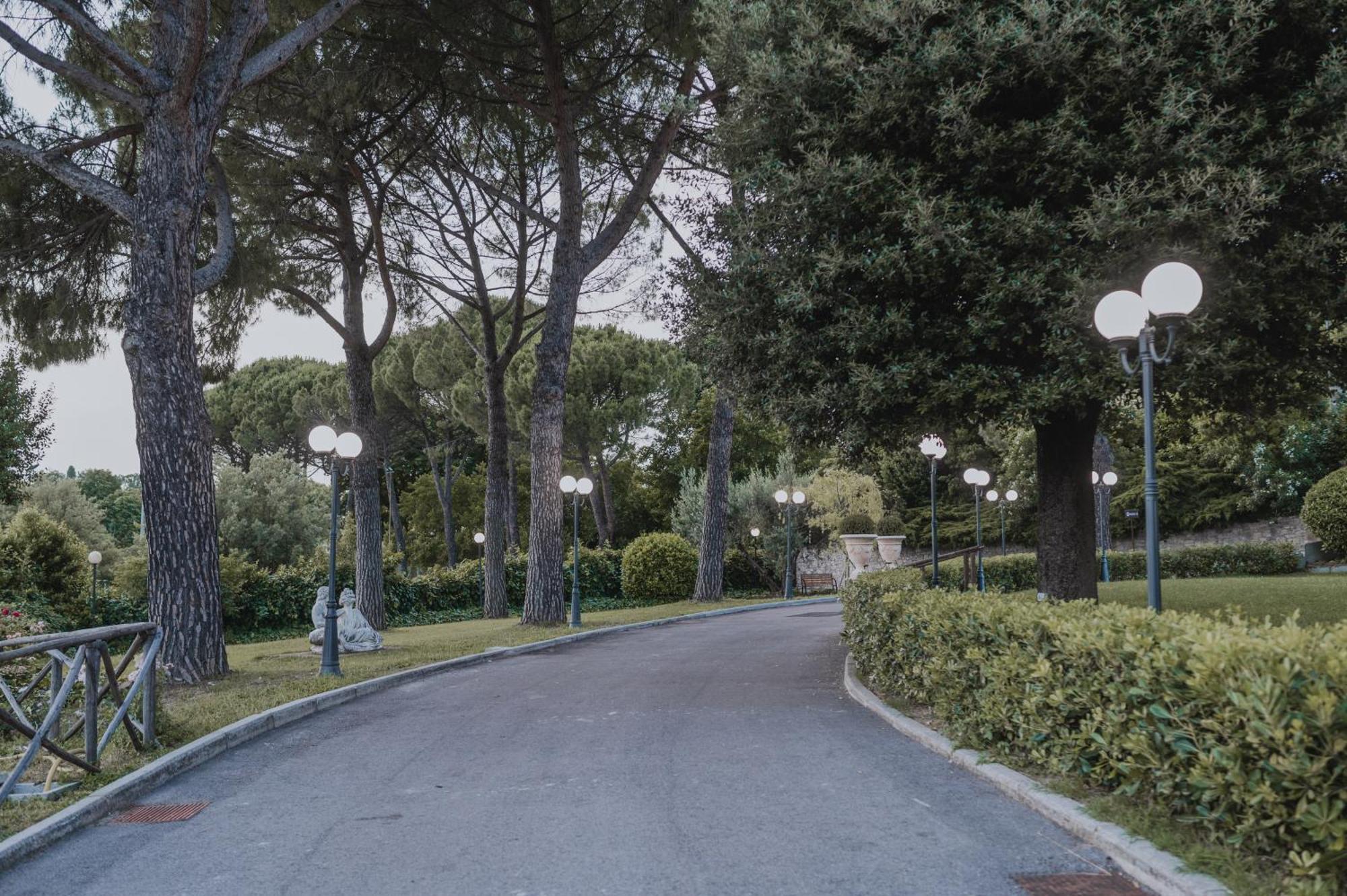 Hotel Bramante Todi Exterior foto