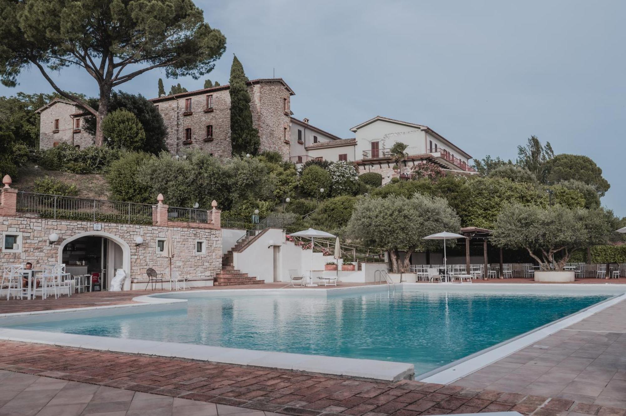 Hotel Bramante Todi Exterior foto