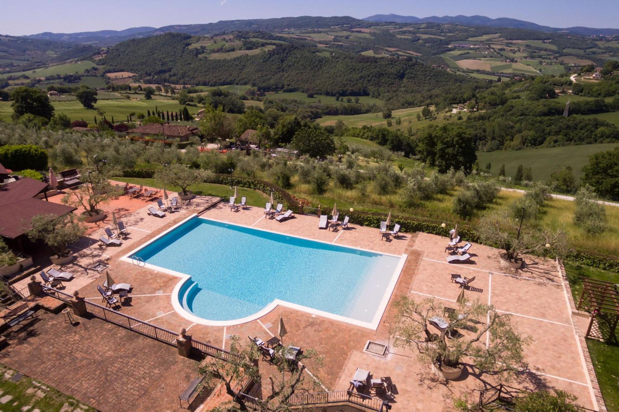 Hotel Bramante Todi Exterior foto